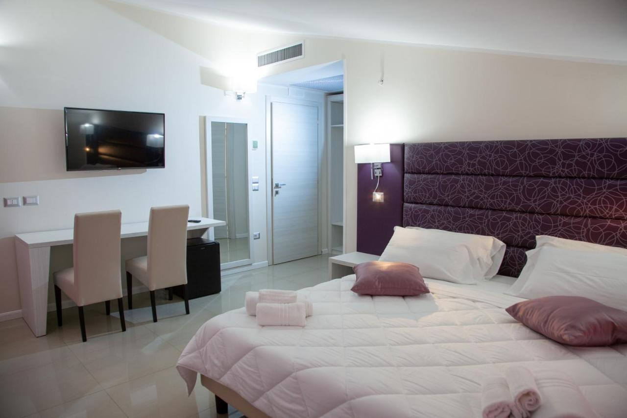 Hotel Dolce Stella Торре-Мелісса Екстер'єр фото