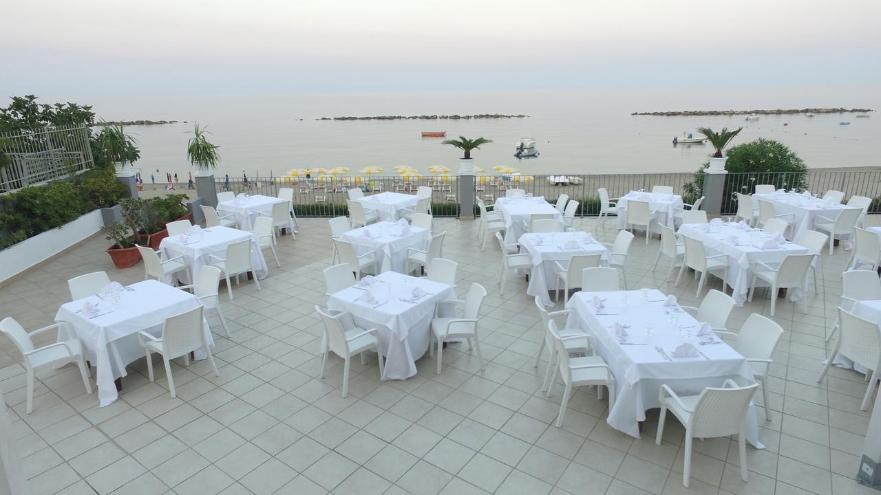 Hotel Dolce Stella Торре-Мелісса Екстер'єр фото
