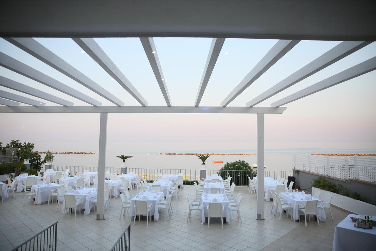 Hotel Dolce Stella Торре-Мелісса Екстер'єр фото